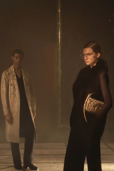 Look 29